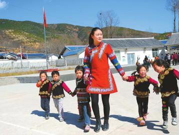 代表委員熱議“一村一幼”計(jì)劃如何提質(zhì)增效 讓民族地區(qū)的孩子從能入園到入好園