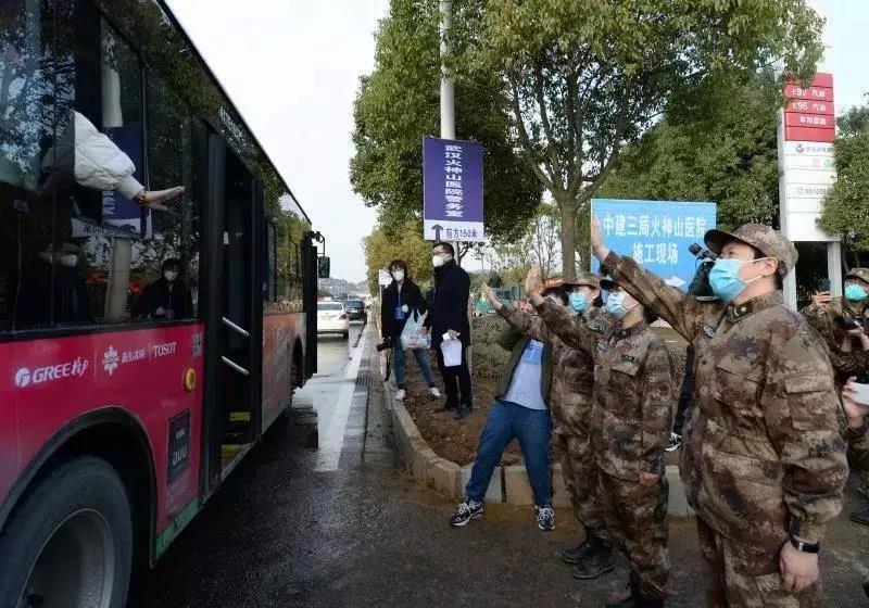 湖北多地實施戰(zhàn)時管制，這場仗打到什么階段了？